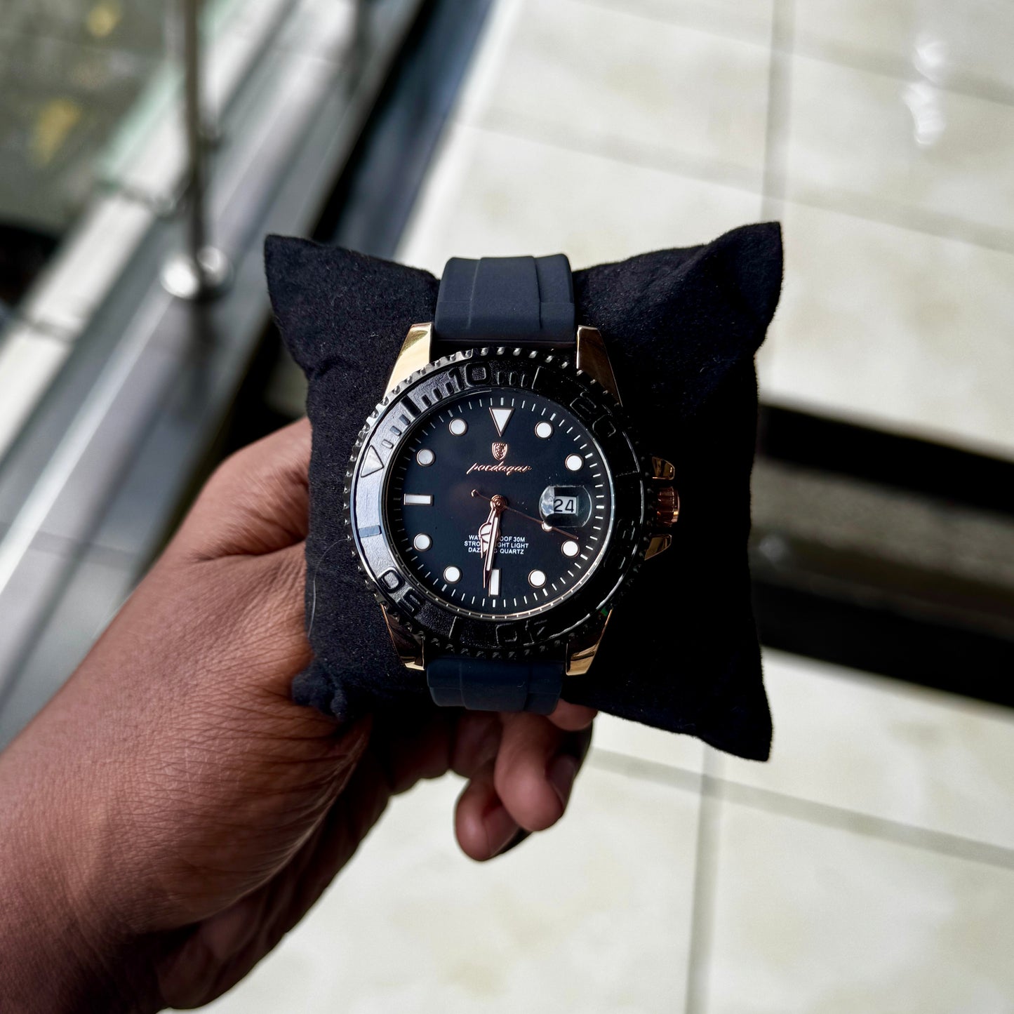 POE-BLK25-RG