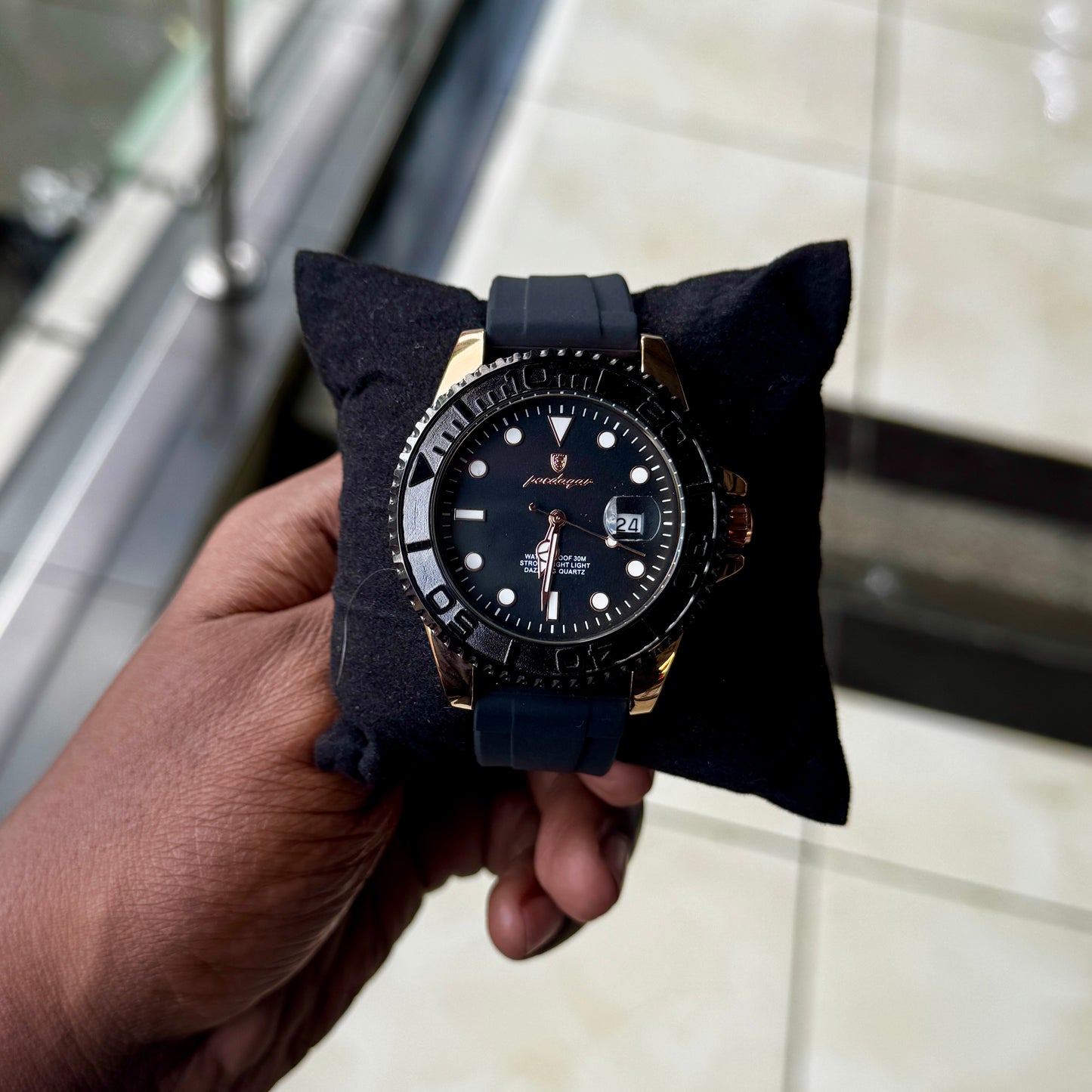 POE-BLK25-RG