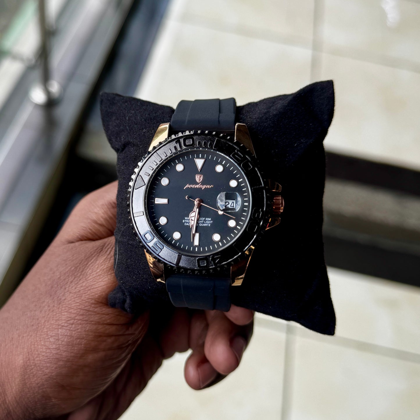 POE-BLK25-RG